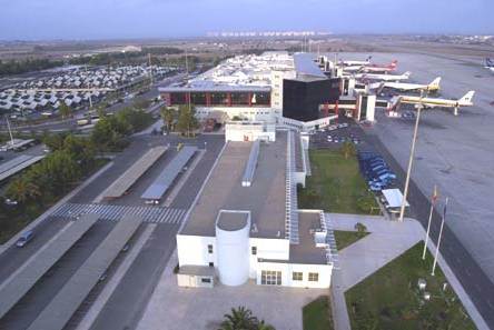 Reparación cabeceras de pista en el Aeropuerto de Alicante-0
