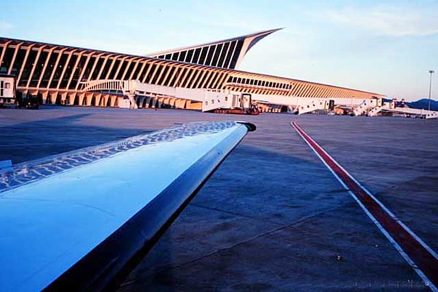Cycasa ultima la adecuación del campo de vuelo del aeropuerto de Loiu por 7,8 millones-1